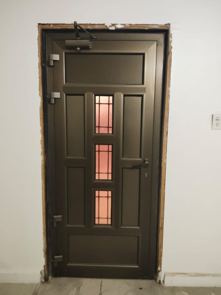 شراء أبواب ألمنيوم مستعملة بالدمام