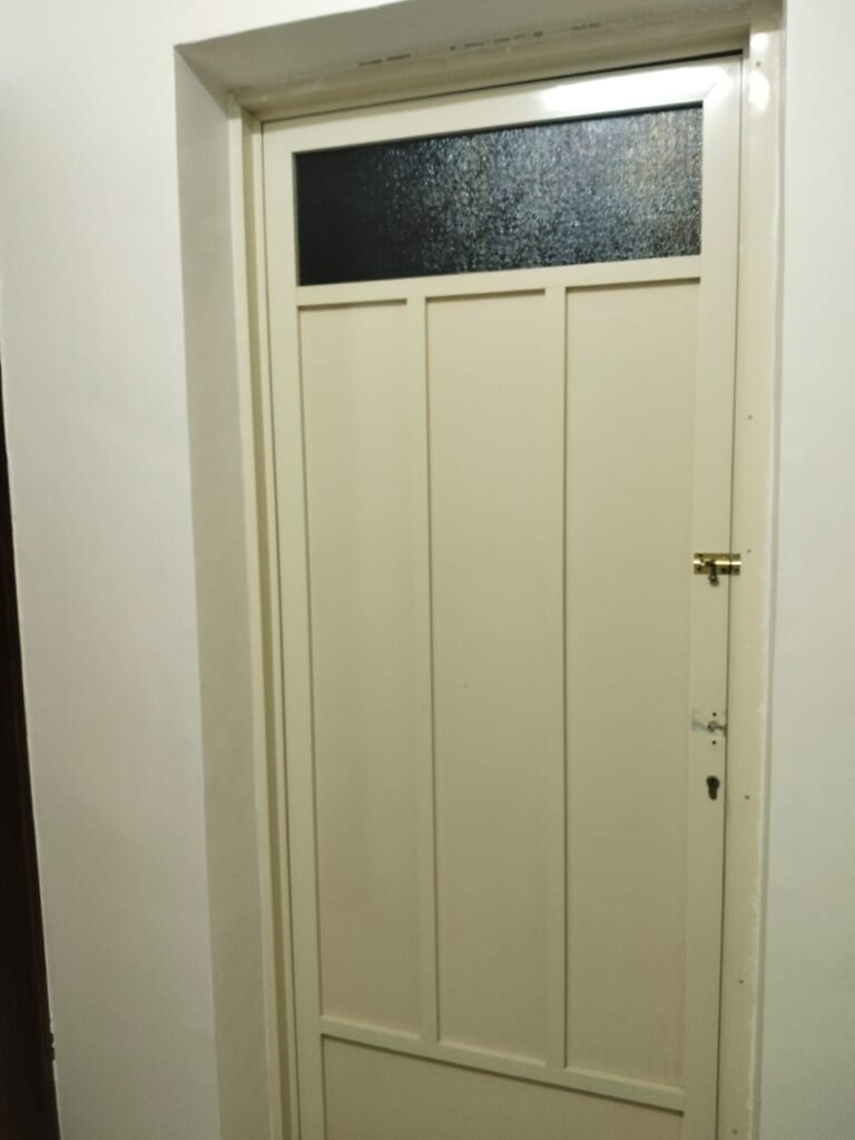 شراء أبواب ألمنيوم مستعملة بالدمام